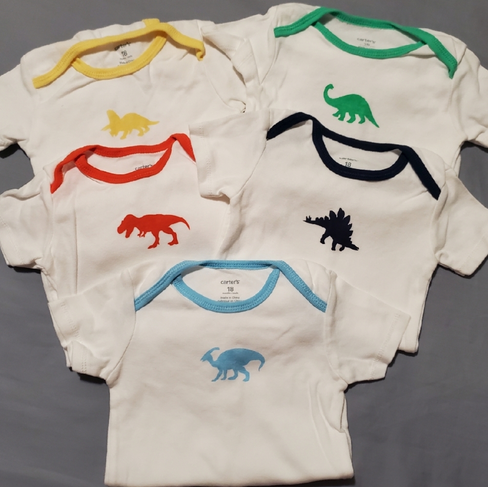 18 months boy dinosaur onesies Carters NEW